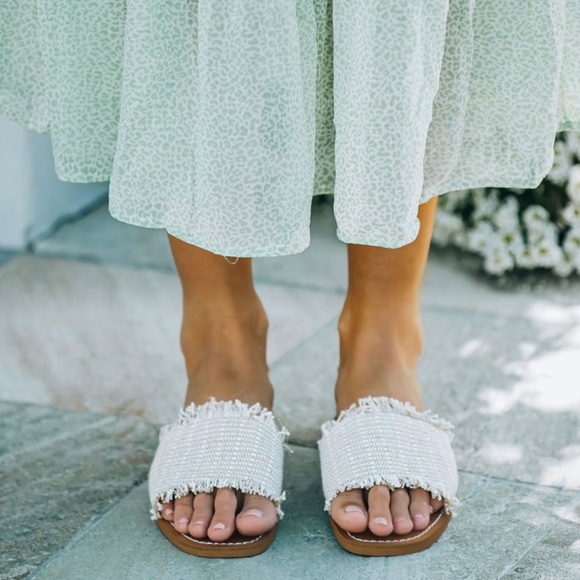 Sandals - Picture 3 of 3